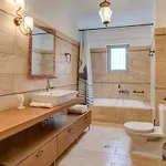 Filistron Seaview Bliss - Coastal Charm Hideaway Taktikoupoli