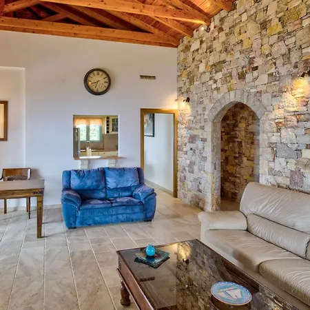 Filistron Seaview Bliss - Coastal Charm Hideaway Villa Taktikoupoli