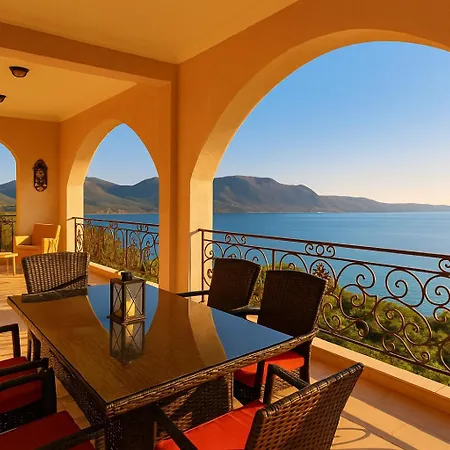 Filistron Seaview Bliss - Coastal Charm Hideaway Villa *