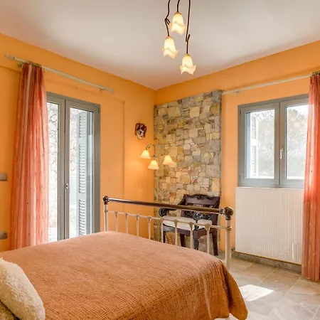 Filistron Seaview Bliss - Coastal Charm Hideaway Villa *