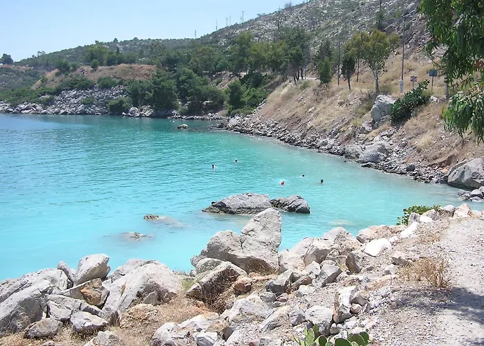 Villa Filistron Seaview Bliss - Coastal Charm Hideaway