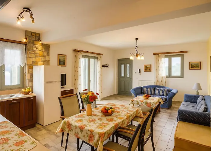 Filistron Seaview Bliss - Coastal Charm Hideaway * Taktikoupoli